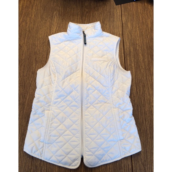 Van Heusen Jackets & Blazers - White, Van Huesen quilted zip up vest, XS!